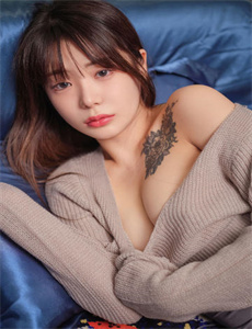 《双腿打开点就可以吃到扇贝了视频》
